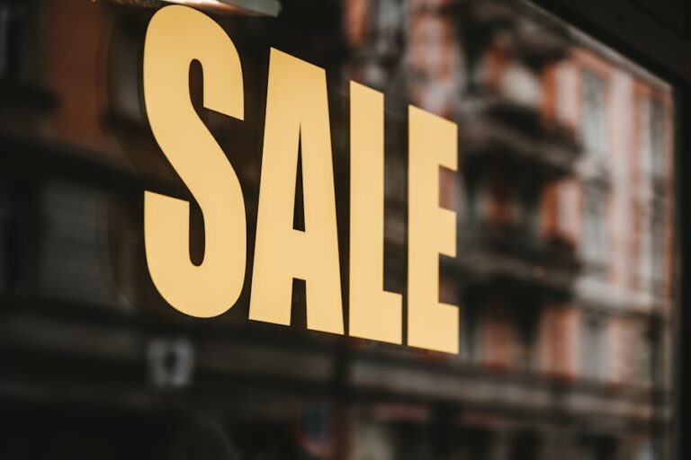 Photo "The secrets of marketing through sale ads to increase purchases"