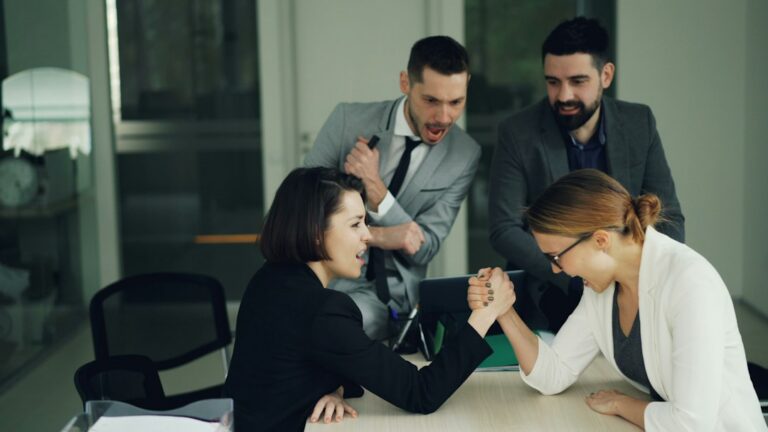 Photo leadership style team motivation engagement